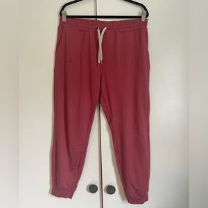 Vuori Performance Joggers- XL in Pink